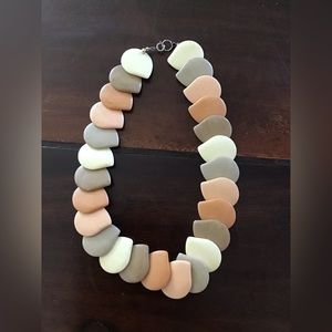 Vintage Resin Teardrop Necklace/Choker